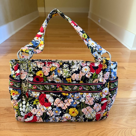 Vera Bradley Poppy Fields Handbag Purse Red Black Floral - Picture 1 of 15